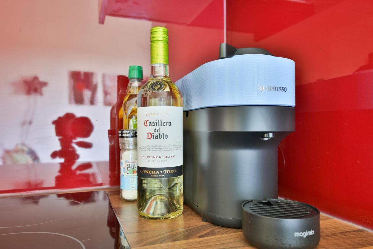 Princess Lofts City Centre Studios With Nespresso Coffee Machines & New Fast Wifi By Stayright 斯旺西 外观 照片