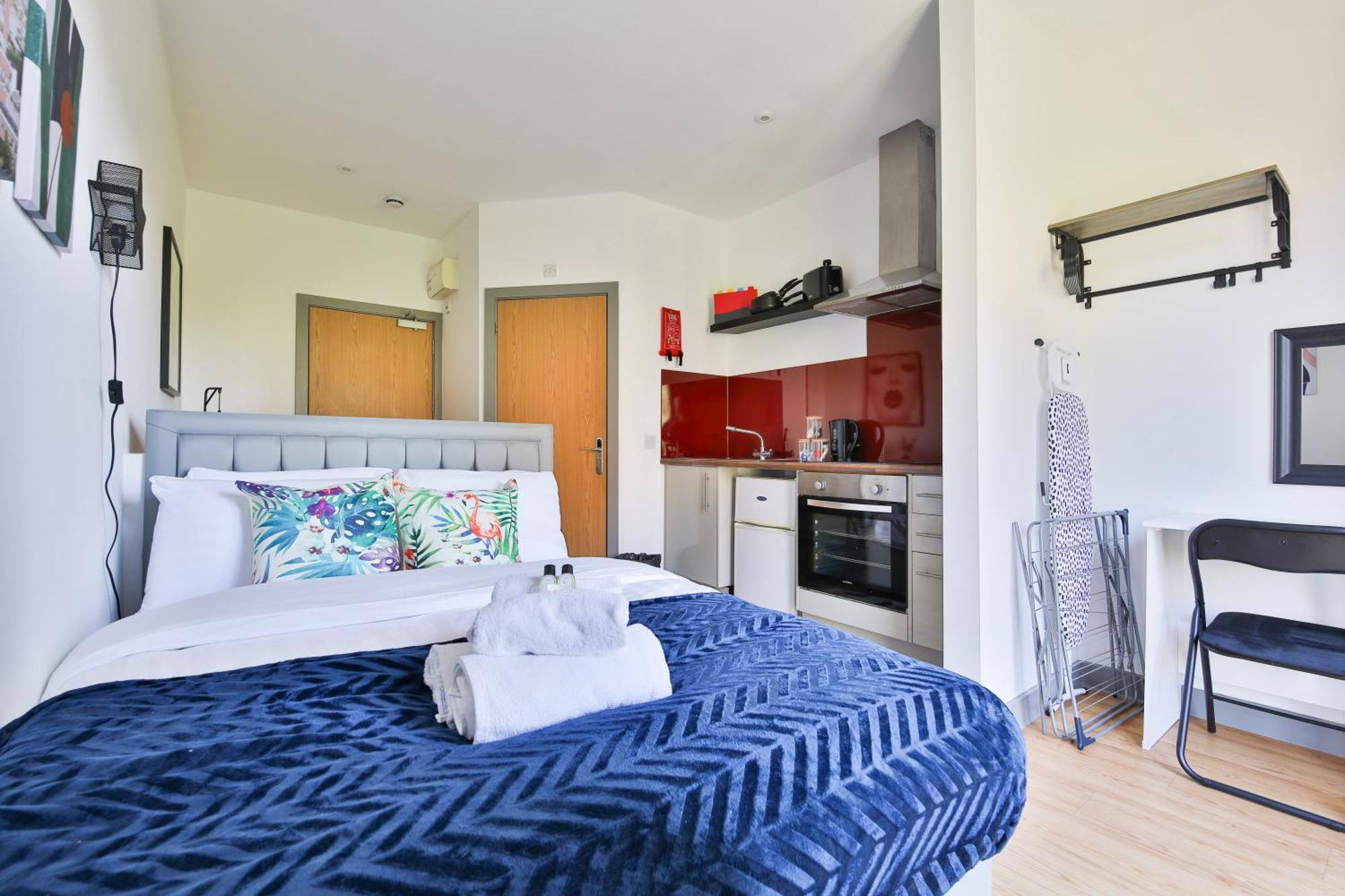 Princess Lofts City Centre Studios With Nespresso Coffee Machines & New Fast Wifi By Stayright 斯旺西 外观 照片