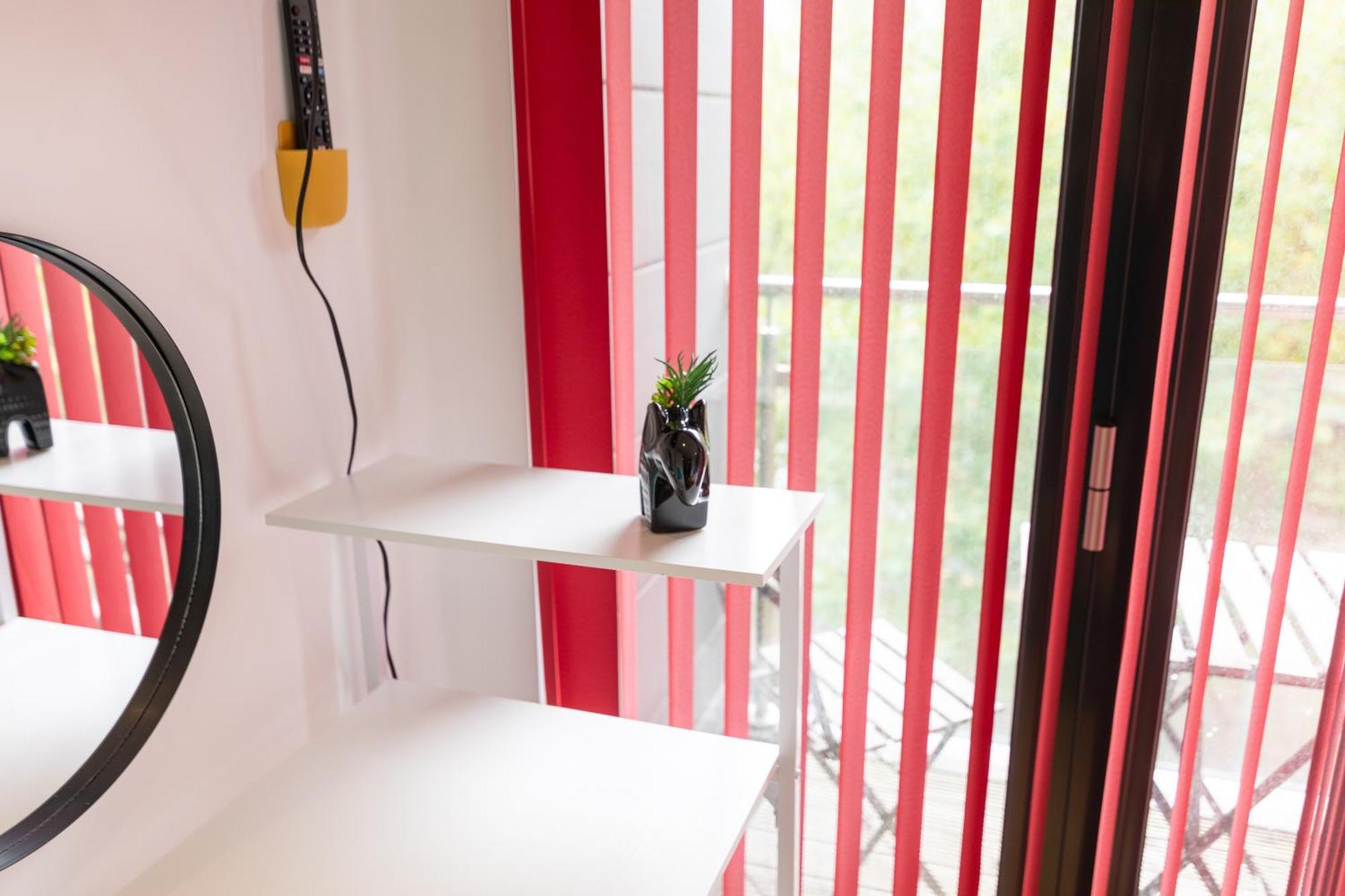 Princess Lofts City Centre Studios With Nespresso Coffee Machines & New Fast Wifi By Stayright 斯旺西 外观 照片