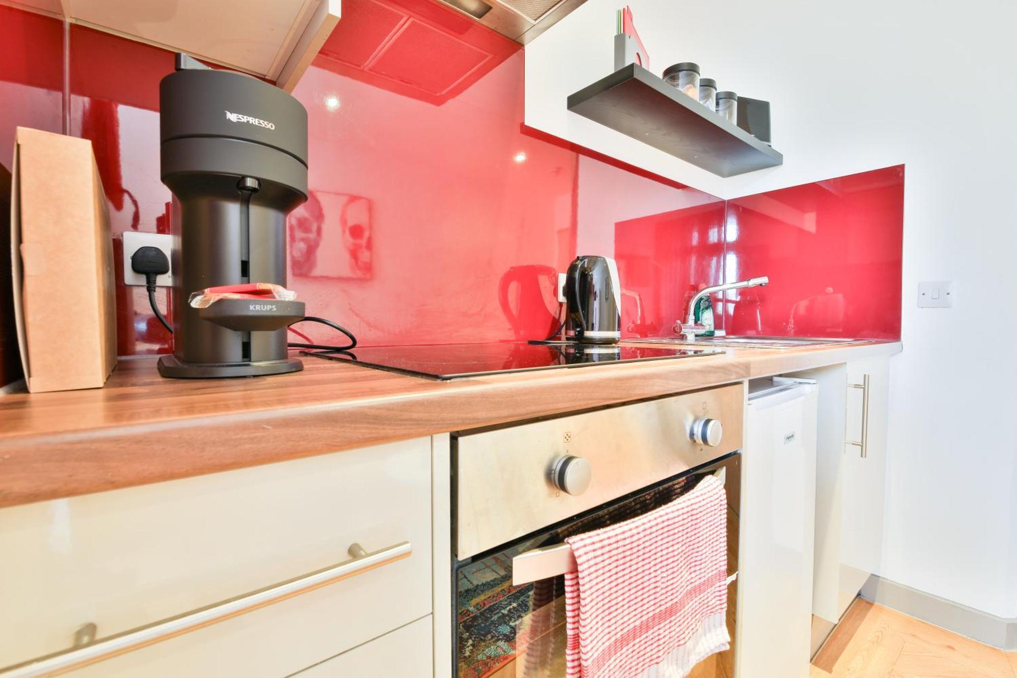 Princess Lofts City Centre Studios With Nespresso Coffee Machines & New Fast Wifi By Stayright 斯旺西 外观 照片
