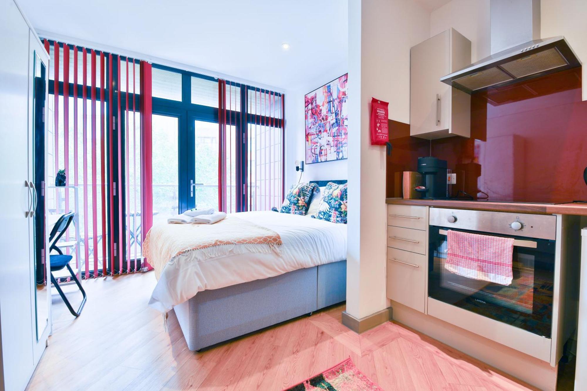 Princess Lofts City Centre Studios With Nespresso Coffee Machines & New Fast Wifi By Stayright 斯旺西 外观 照片