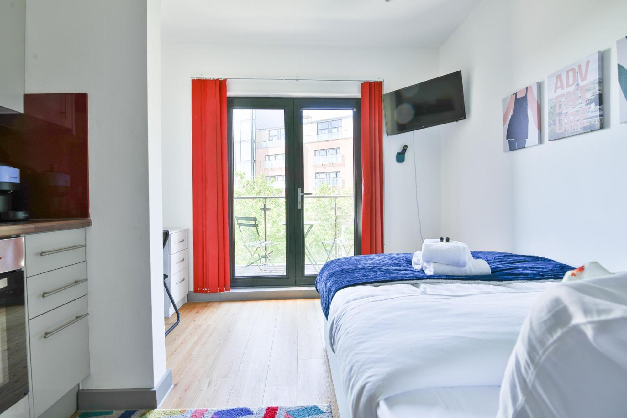 Princess Lofts City Centre Studios With Nespresso Coffee Machines & New Fast Wifi By Stayright 斯旺西 外观 照片