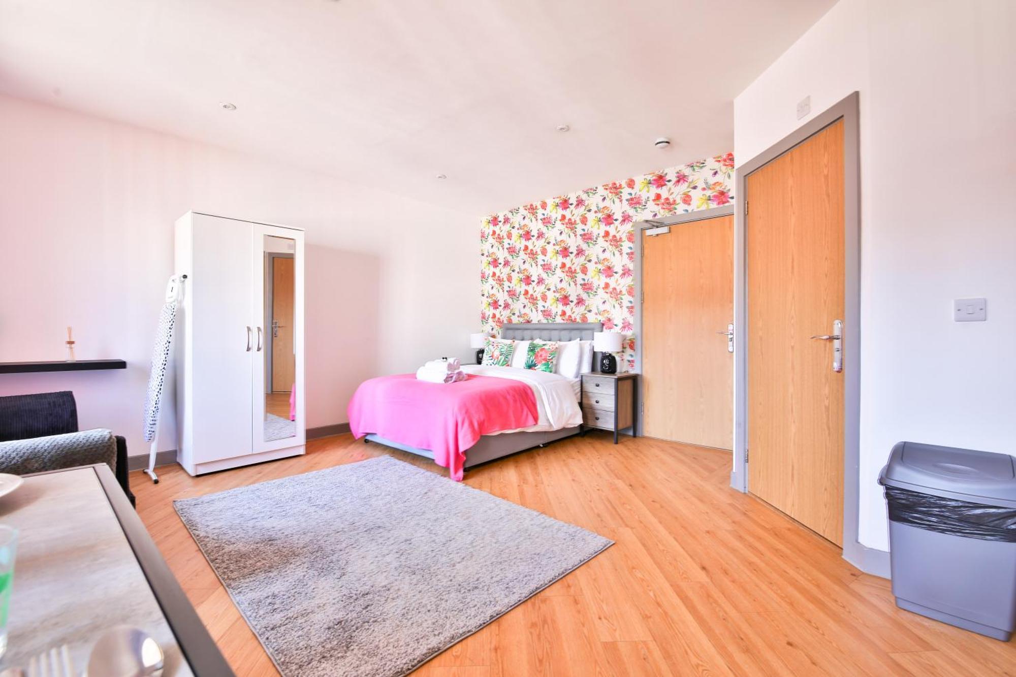 Princess Lofts City Centre Studios With Nespresso Coffee Machines & New Fast Wifi By Stayright 斯旺西 外观 照片
